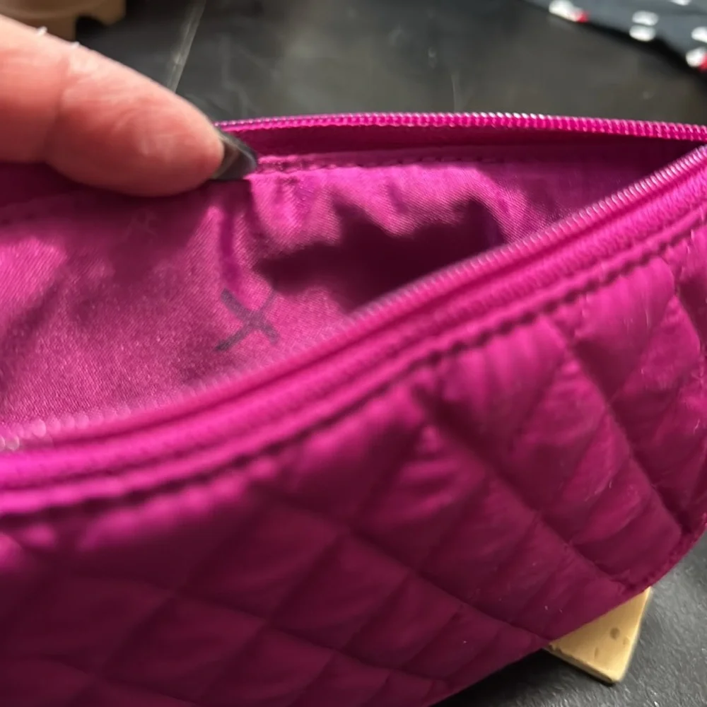 Vera Bradley Fuchsia Front Zip Wristlet‎
